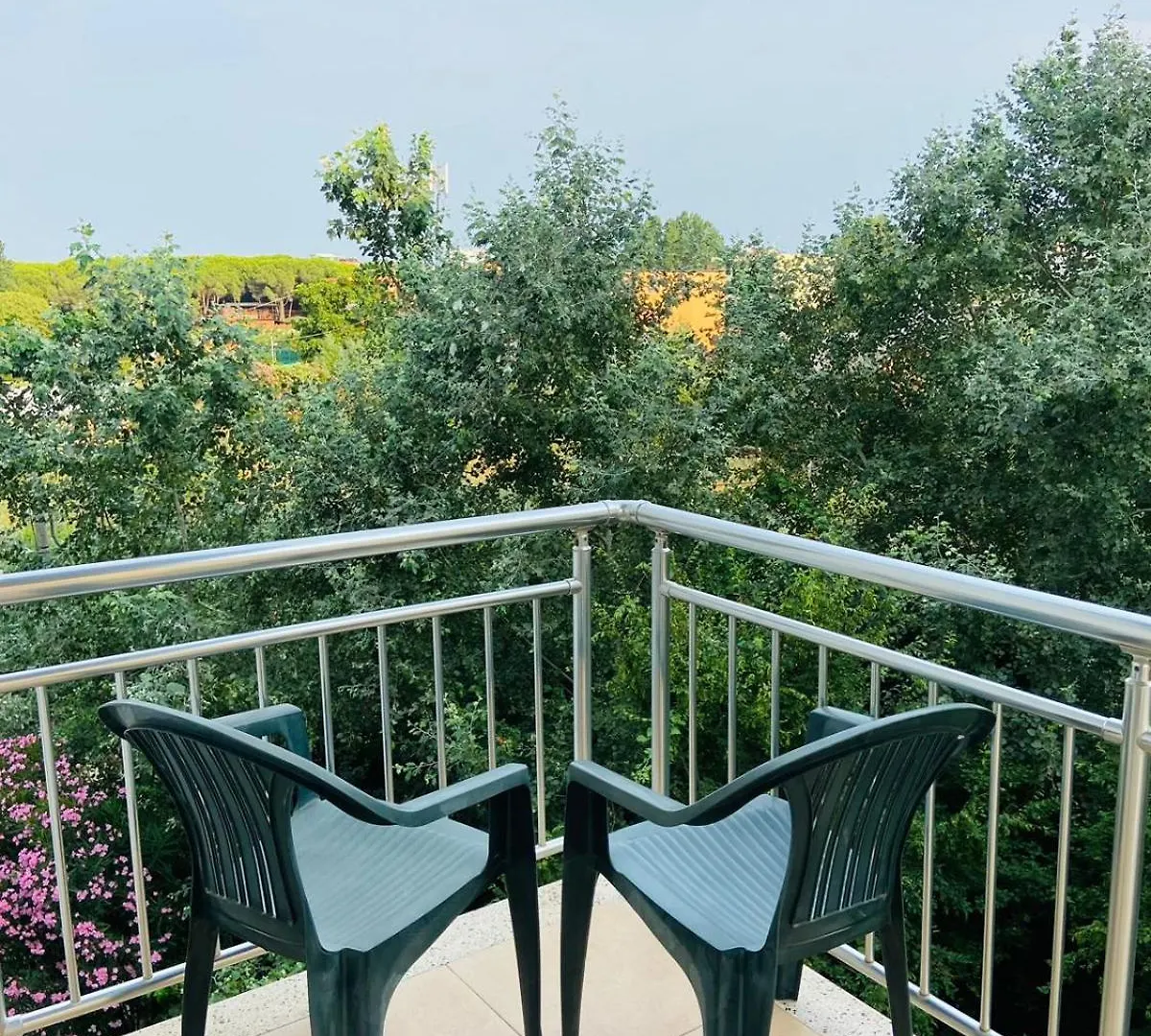 Hotel Prestige Velipojë 4*,  Albania